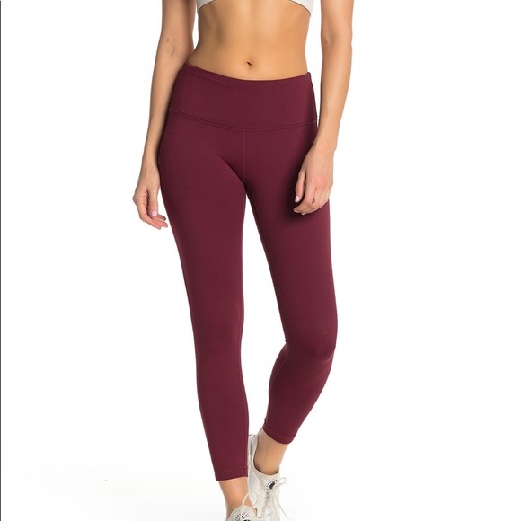 Zella Pants - 🆕 NWT Zella Live-In Midi High Support Leggings